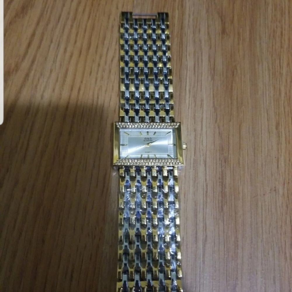 women watch
